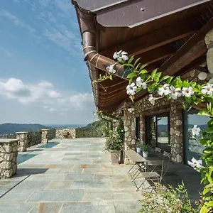 San Genesio Alloggio per agriturismo Rovagnate