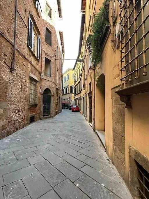 Bed and Breakfast Locanda Sant' Agostino Lucca 0*,  Italien