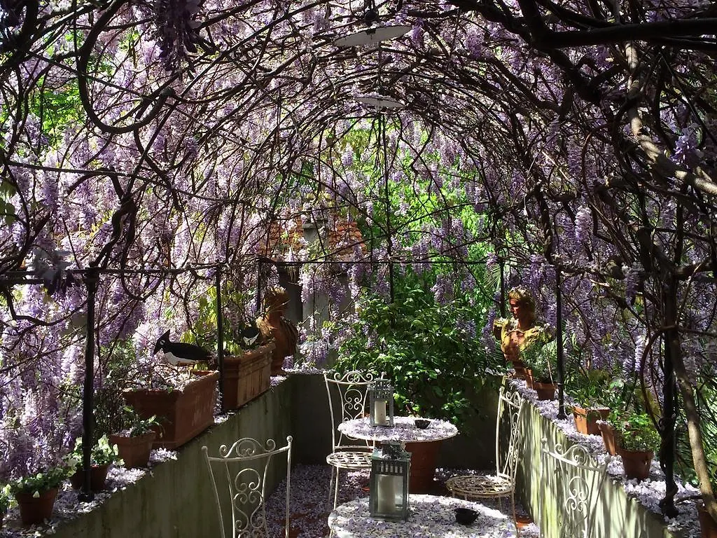 Bed and Breakfast Locanda Sant' Agostino Lucca 0*,  Italien